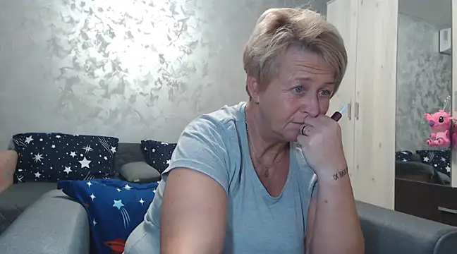 RosesandLillies online show from March 2025 06:11:01 PM