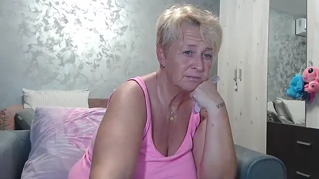 RosesandLillies online show from September 2025 05:25:02 PM