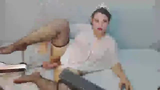 Snapshot of kattyloveless chatting on October 2025 05:49:02 AM kattyloveless online show from October 2025 05:49:02 AM