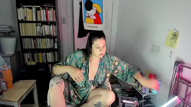 Rosiee69  online show from October 2025 01:53:02 PM