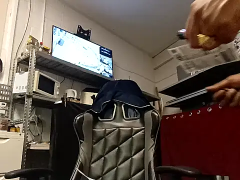 Mrnutella online show from September 2025 08:53:01 PM