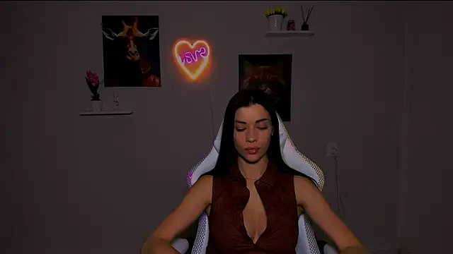 KetiWils online show from March 2025 04:53:01 PM