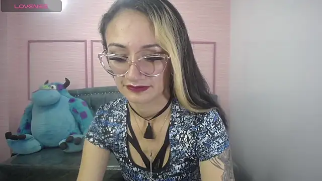 emily rousse t online show from March 2025 09:59:01 PM
