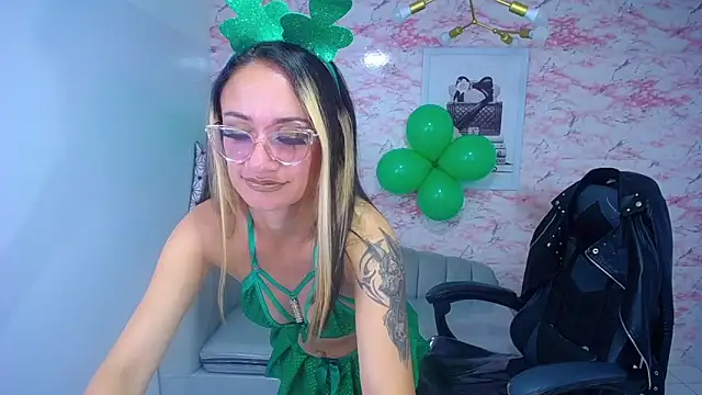 emily rousse t online show from March 2025 10:06:01 PM