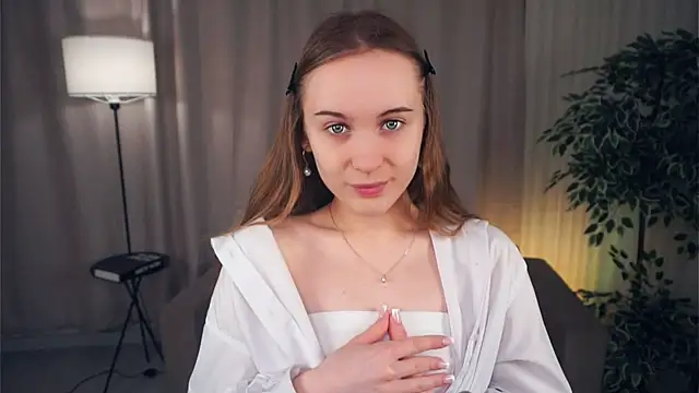 QuennaCoote online show from March 2025 05:52:02 AM