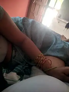 Snapshot of indian_couple4 chatting on November 2025 08:04:01 AM indian couple4 online show from November 2025 08:04:01 AM