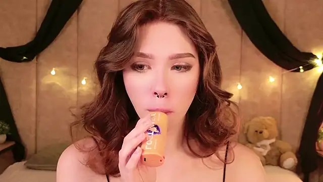 Snapshot of Sierra_Fane chatting on October 2025 05:58:02 AM Sierra Fane online show from October 2025 05:58:02 AM