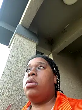 Snapshot of Deshay30 chatting on September 2025 11:54:01 PM Deshay30 online show from September 2025 11:54:01 PM