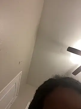 Snapshot of Deshay30 chatting on October 2025 12:00:01 AM Deshay30 online show from October 2025 12:00:01 AM