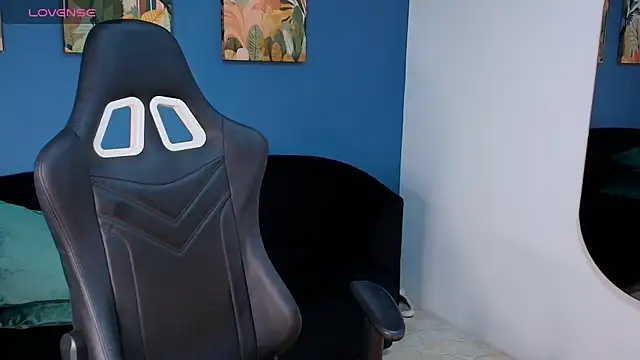 Zamira Taylor online show from October 2025 12:09:01 AM