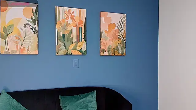 Zamira Taylor online show from October 2025 11:27:01 PM