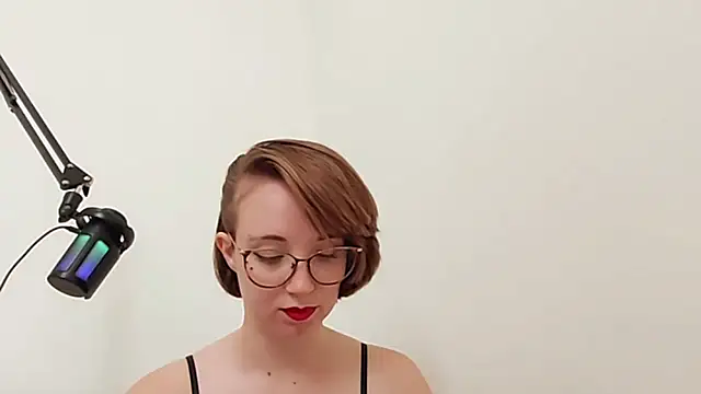 Snapshot of Elise_Nyx chatting on September 2025 11:33:01 AM Elise Nyx online show from September 2025 11:33:01 AM