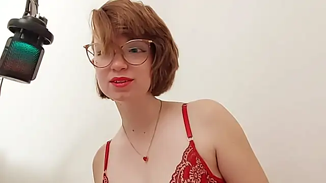 Snapshot of Elise_Nyx chatting on September 2025 01:45:01 PM Elise Nyx online show from September 2025 01:45:01 PM