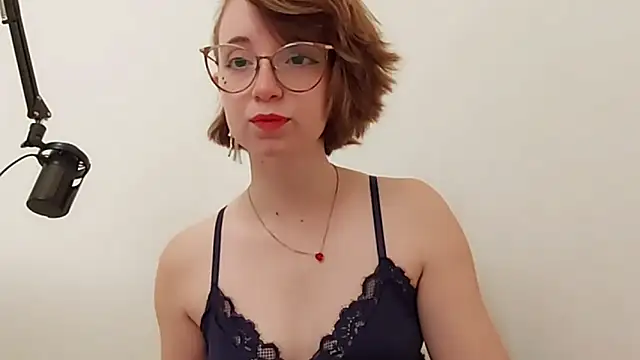 Snapshot of Elise_Nyx chatting on September 2025 01:36:02 PM Elise Nyx online show from September 2025 01:36:02 PM