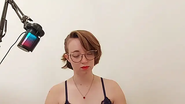 Snapshot of Elise_Nyx chatting on September 2025 01:59:01 PM Elise Nyx online show from September 2025 01:59:01 PM