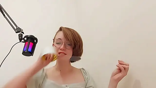 Snapshot of Elise_Nyx chatting on October 2025 02:25:02 PM Elise Nyx online show from October 2025 02:25:02 PM