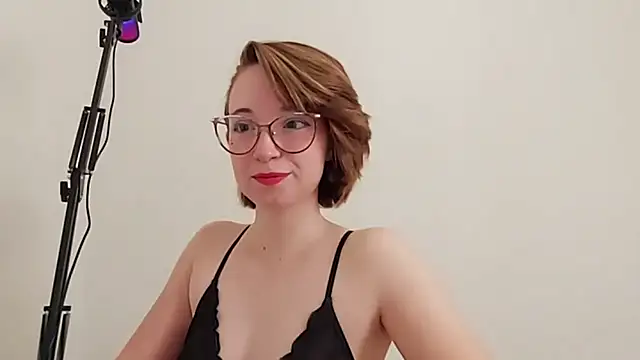 Snapshot of Elise_Nyx chatting on October 2025 01:26:02 PM Elise Nyx online show from October 2025 01:26:02 PM