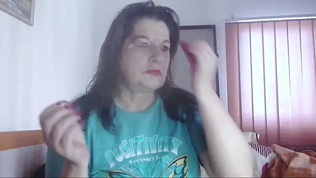 Snapshot of ExtasyMature chatting on October 2025 06:58:02 AM ExtasyMature online show from October 2025 06:58:02 AM