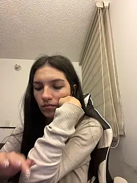 Snapshot of DesireLuxe chatting on November 2025 06:46:01 AM DesireLuxe online show from November 2025 06:46:01 AM