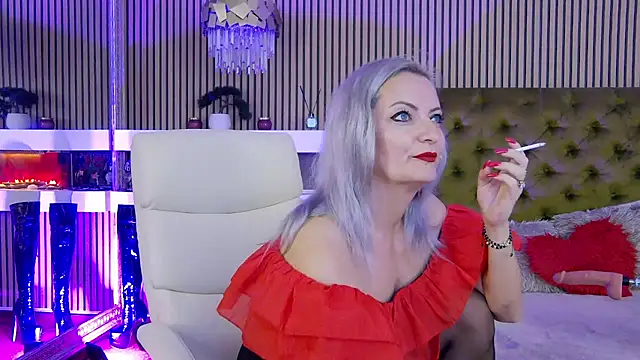 Snapshot of LadyTouch chatting on October 2025 12:00:02 AM LadyTouch online show from October 2025 12:00:02 AM