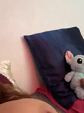 Snapshot of lola__med chatting on September 2025 02:17:01 PM lola med online show from September 2025 02:17:01 PM