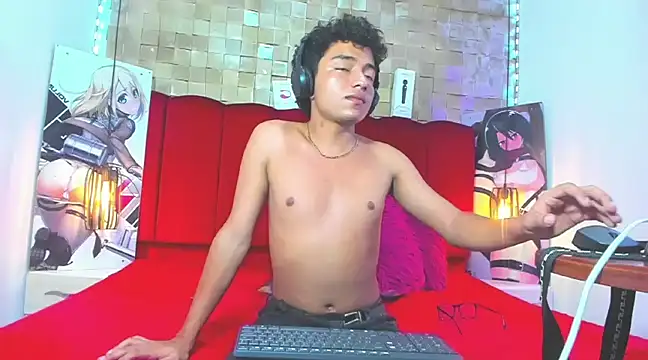 CamilowhiteS online show from March 2025 10:59:01 PM