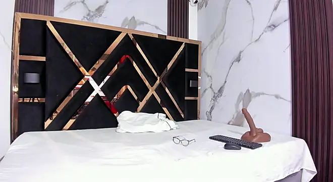 Snapshot of zara_smitt chatting on October 2025 11:19:01 AM zara smitt online show from October 2025 11:19:01 AM