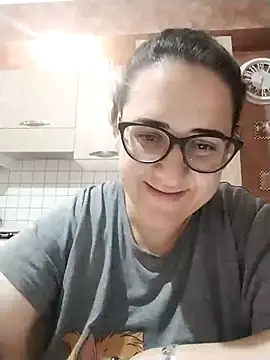 Dolcecurvy online show from November 2025 10:34:01 PM