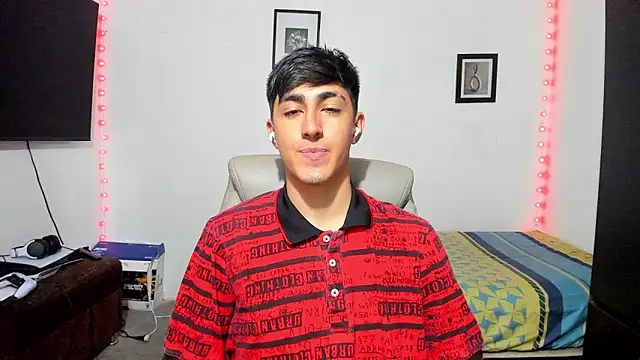 Snapshot of babymaik chatting on October 2025 08:20:02 PM babymaik online show from October 2025 08:20:02 PM