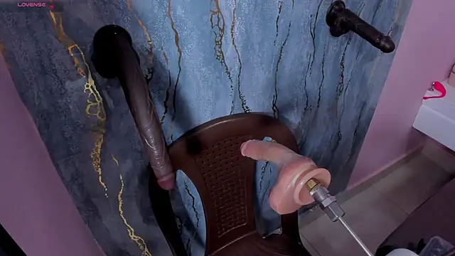 honey sofii  online show from October 2025 12:39:01 PM