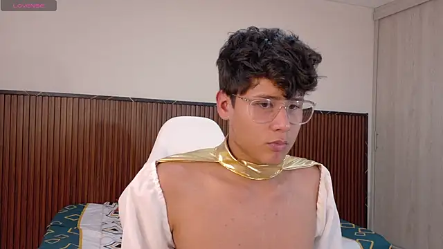 Raiden  Boy online show from February 2025 09:05:02 PM