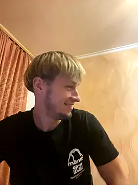 frama666 online show from October 2025 07:53:01 PM