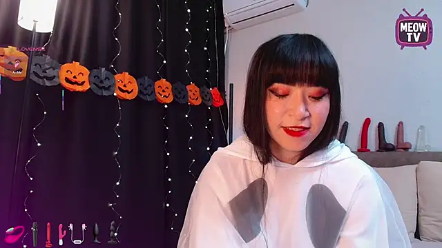 Snapshot of miyakimi0101 chatting on October 2025 12:23:01 AM miyakimi0101 online show from October 2025 12:23:01 AM