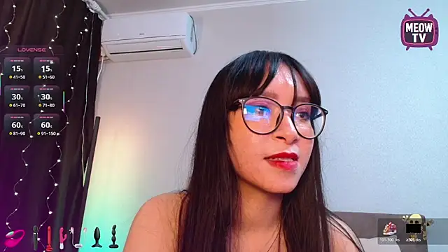 Snapshot of miyakimi0101 chatting on November 2025 12:05:02 PM miyakimi0101 online show from November 2025 12:05:02 PM