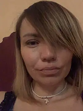 Ella Pearlie online show from March 2025 02:26:02 AM
