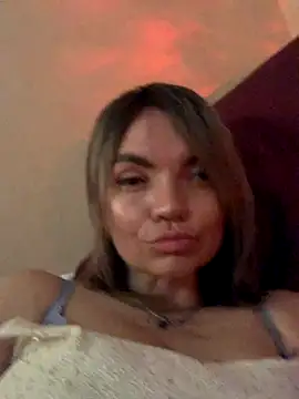 Ella Pearlie online show from September 2025 12:33:02 AM
