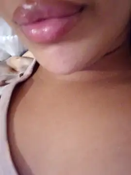 Snapshot of Sexlove1xo chatting on October 2025 01:59:02 AM Sexlove1xo online show from October 2025 01:59:02 AM