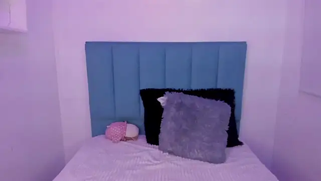 Anniie  Evans online show from October 2025 03:07:02 PM