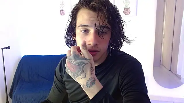 SebasxxL1 online show from February 2025 09:36:01 PM