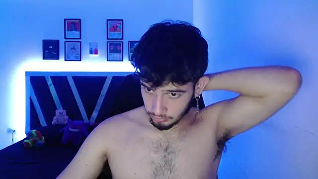SebasxxL1 online show from September 2025 09:37:01 PM