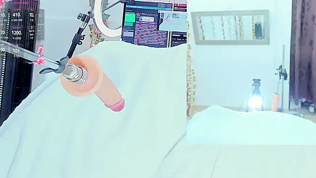 Snapshot of Genesis_Love__ chatting on March 2025 03:47:02 PM Genesis Love online show from March 2025 03:47:02 PM