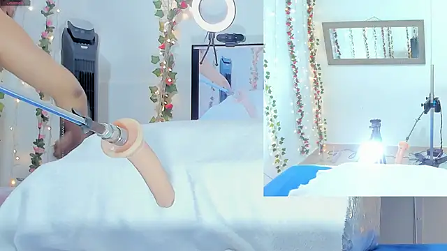 Snapshot of Genesis_Love__ chatting on October 2025 09:26:01 AM Genesis Love online show from October 2025 09:26:01 AM