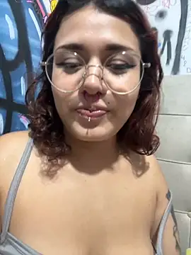 Maddy Jhonsson online show from September 2025 02:16:02 AM