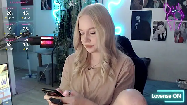lissallor  online show from March 2025 07:15:01 AM