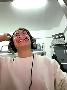 Snapshot of Anson0722 chatting on November 2025 03:45:02 PM Anson0722 online show from November 2025 03:45:02 PM