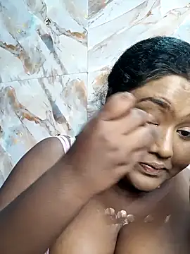 Snapshot of horny_diana chatting on September 2025 05:40:01 PM horny diana online show from September 2025 05:40:01 PM