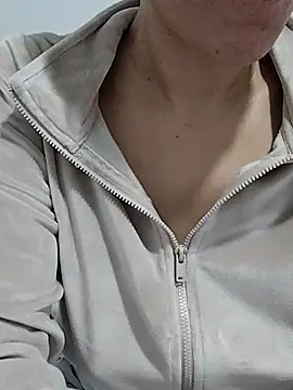 BUSE8821 online show from October 2025 09:38:01 PM