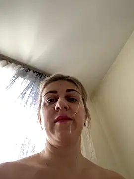 Lusi Luxary online show from November 2025 05:17:01 AM