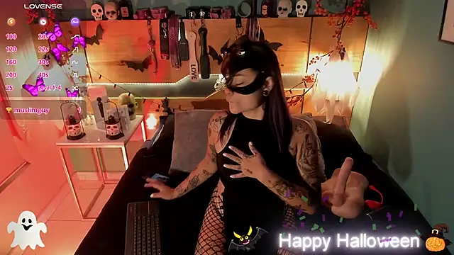 ChloeAllennn online show from October 2025 12:06:01 PM