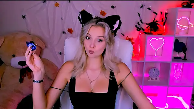 melissa richardson online show from October 2025 12:30:02 PM